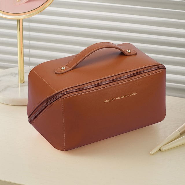 NECESSAIRE IZA