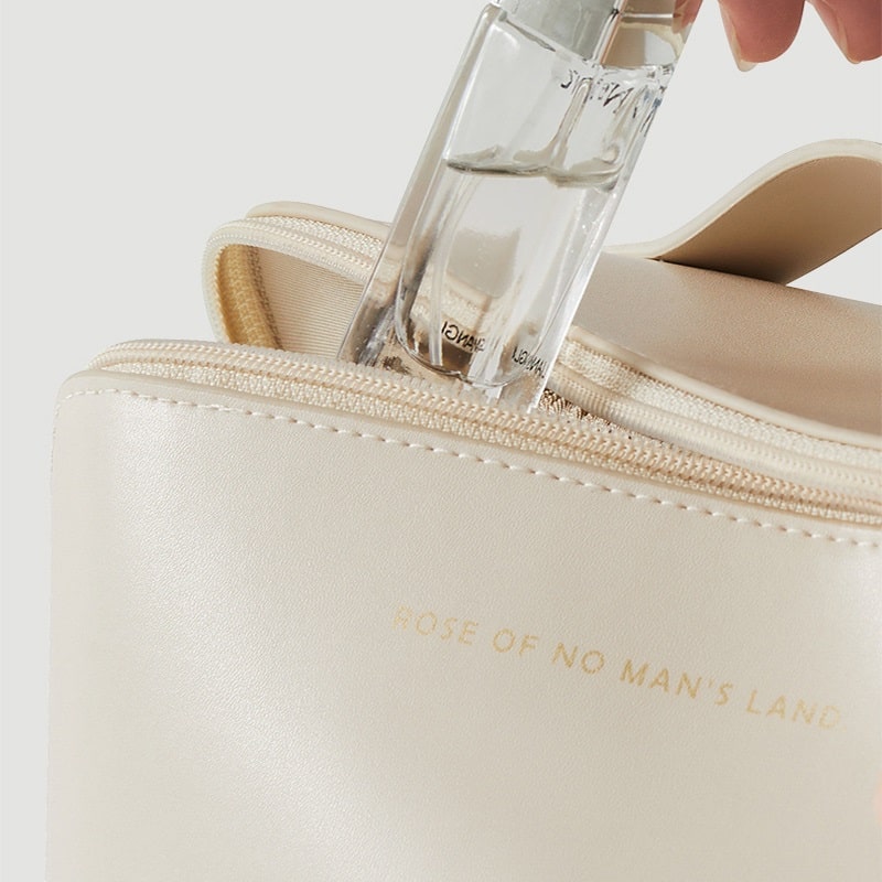NECESSAIRE IZA