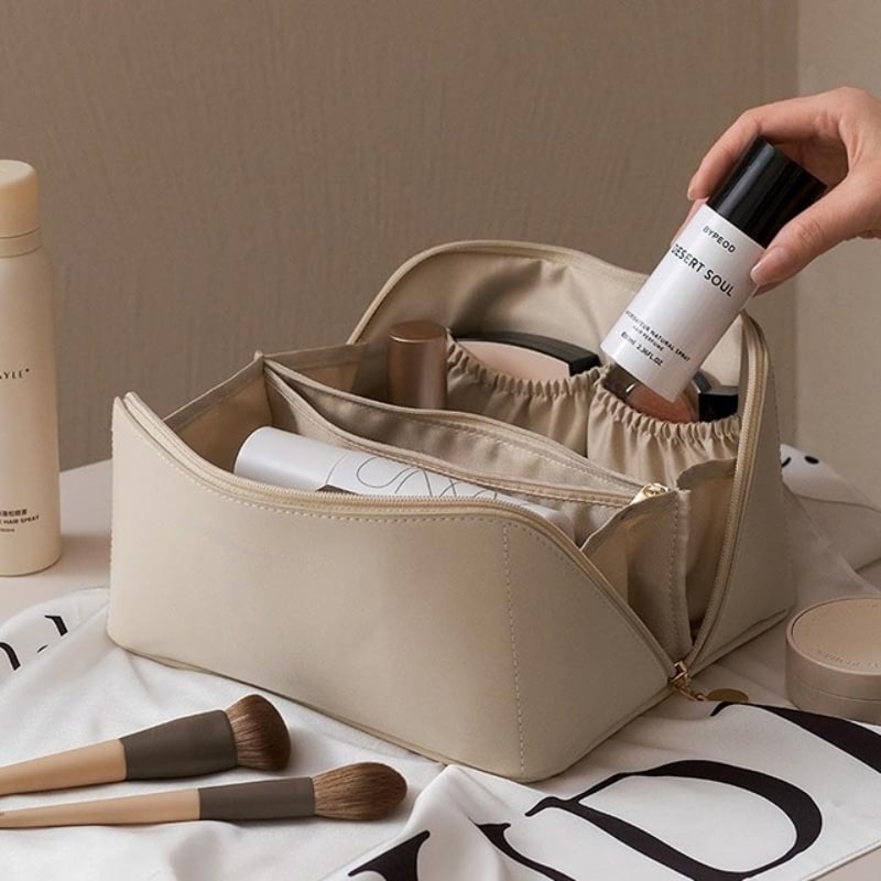 NECESSAIRE IZA